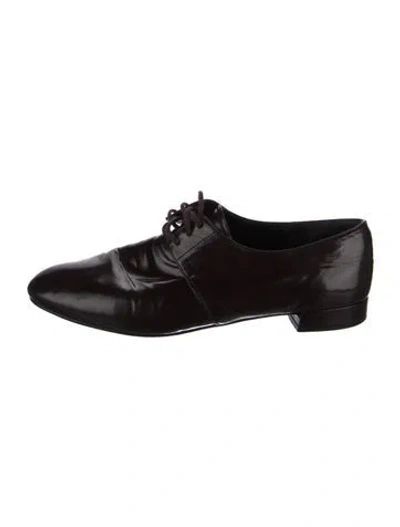 Pre-owned Prada Patent Leather Oxfords In Brown