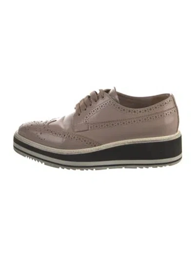 Pre-owned Prada Patent Leather Oxfords In Neutral
