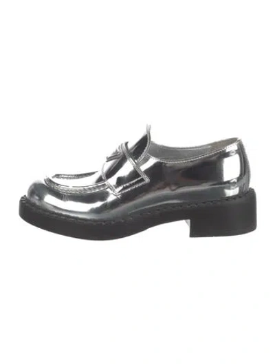 Pre-owned Prada Patent Leather Oxfords In Silver