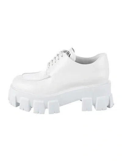 Pre-owned Prada Patent Leather Oxfords In White