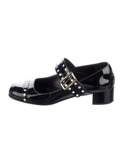 Pre-owned Prada Patent Leather Pumps In Black