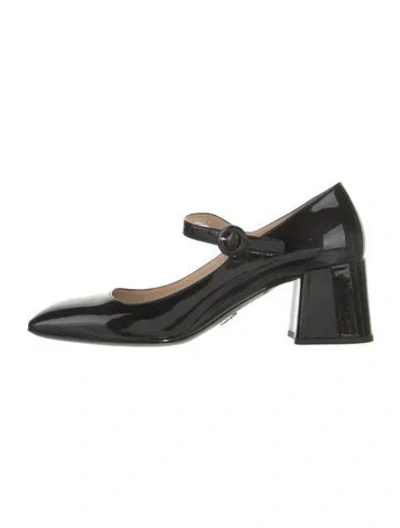Pre-owned Prada Patent Leather Pumps In Black