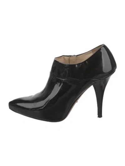 Pre-owned Prada Patent Leather Pumps In Black