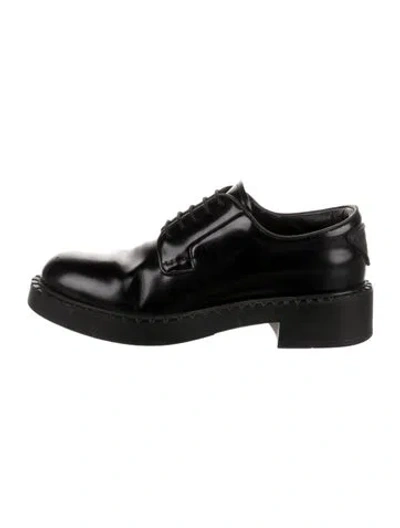 Pre-owned Prada Patent Leather Pumps In Black