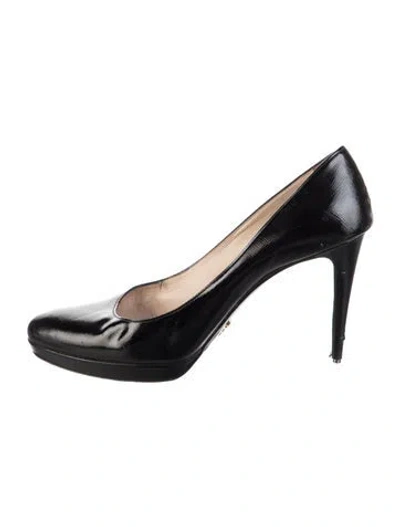 Pre-owned Prada Patent Leather Pumps In Black