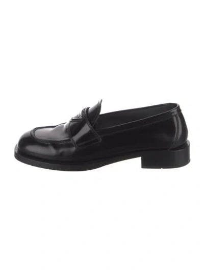 Pre-owned Prada Patent Leather Pumps In Black