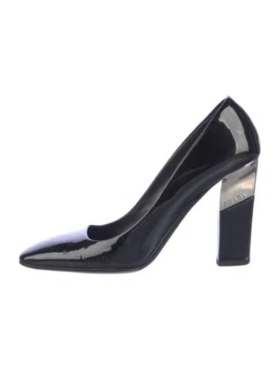 Pre-owned Prada Patent Leather Pumps In Black