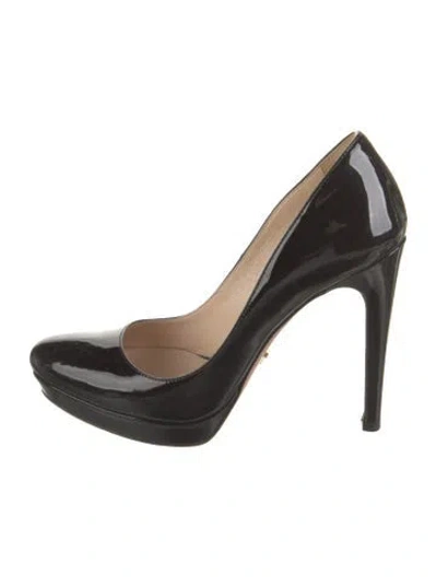 Pre-owned Prada Patent Leather Pumps In Black