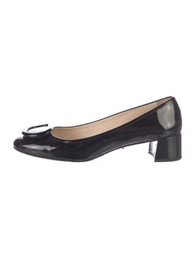 Pre-owned Prada Patent Leather Pumps In Black