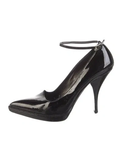 Pre-owned Prada Patent Leather Pumps In Black