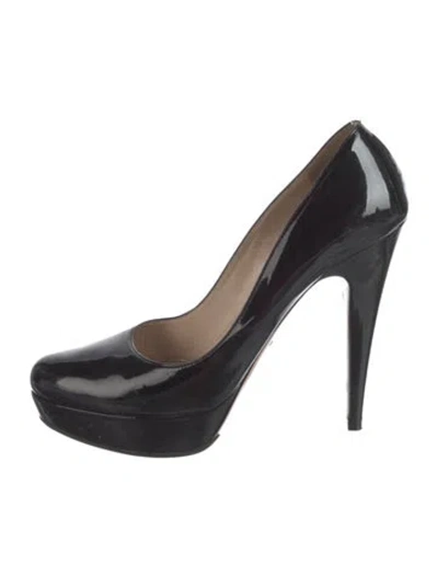 Pre-owned Prada Patent Leather Pumps In Black