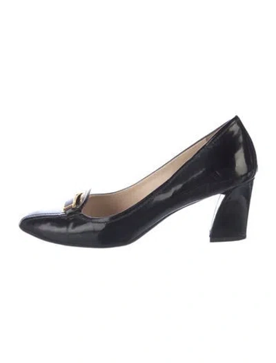 Pre-owned Prada Patent Leather Pumps In Black