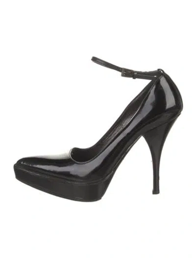 Pre-owned Prada Patent Leather Pumps In Black