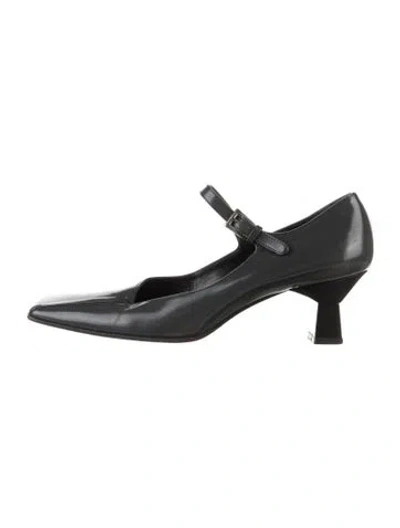 Pre-owned Prada Patent Leather Pumps In Black