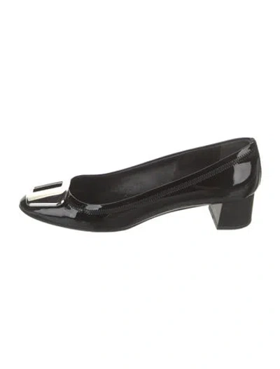 Pre-owned Prada Patent Leather Pumps In Black