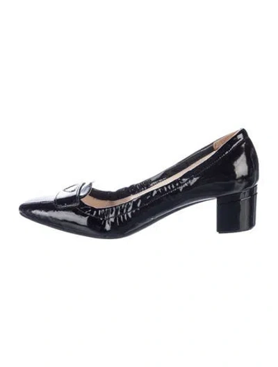 Pre-owned Prada Patent Leather Pumps In Black