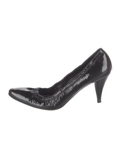 Pre-owned Prada Patent Leather Pumps In Black