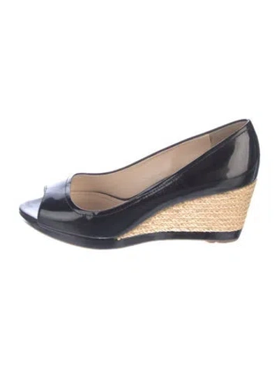 Pre-owned Prada Patent Leather Pumps In Black
