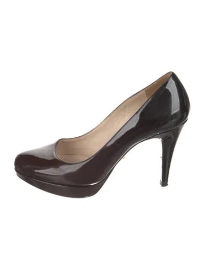 Pre-owned Prada Patent Leather Pumps In Black