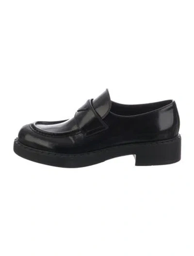 Pre-owned Prada Patent Leather Pumps In Black