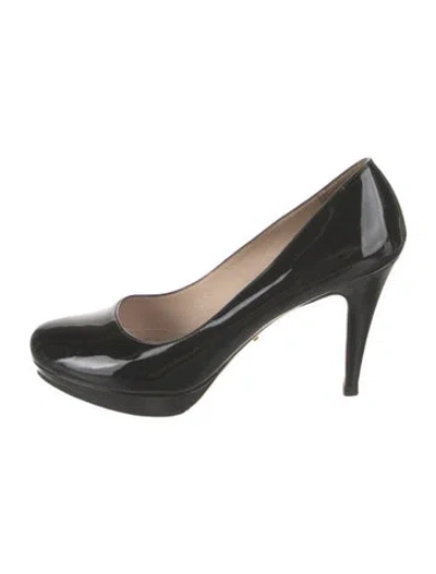 Pre-owned Prada Patent Leather Pumps In Black