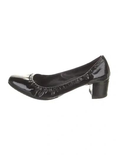 Pre-owned Prada Patent Leather Pumps In Black