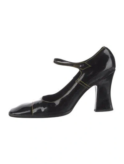 Pre-owned Prada Patent Leather Pumps In Black