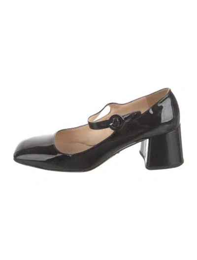 Pre-owned Prada Patent Leather Pumps In Black