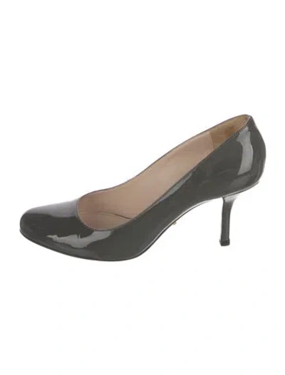 Pre-owned Prada Patent Leather Pumps In Gray