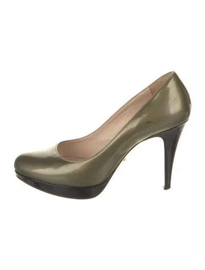 Pre-owned Prada Patent Leather Pumps In Green