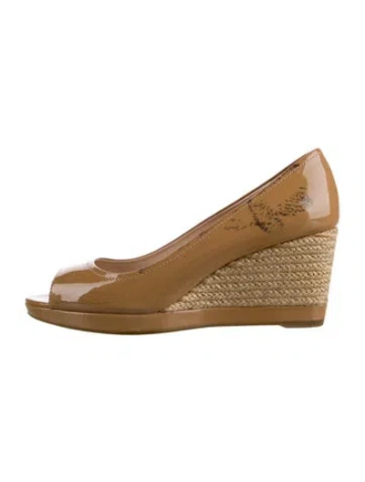 Pre-owned Prada Patent Leather Pumps In Neutral