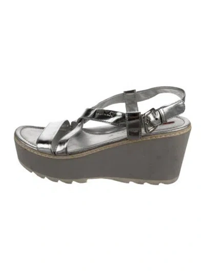 Pre-owned Prada Patent Leather Sandals