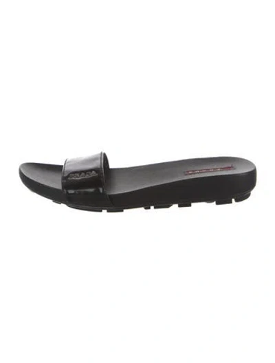 Pre-owned Prada Patent Leather Slides In Black