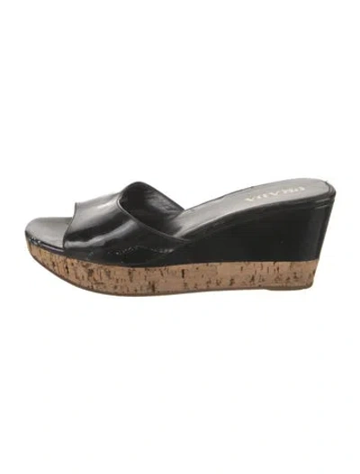 Pre-owned Prada Patent Leather Slides In Black