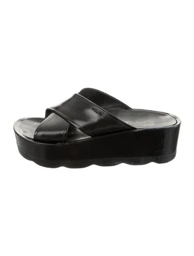 Pre-owned Prada Patent Leather Slides In Black