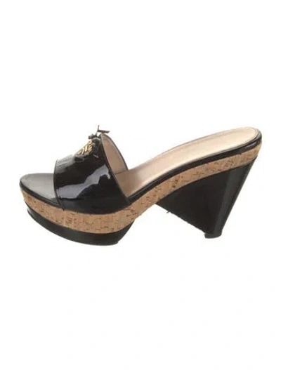 Pre-owned Prada Patent Leather Slides In Black