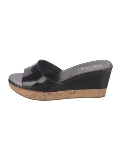 Pre-owned Prada Patent Leather Slides In Black