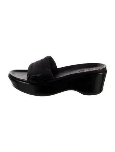 Pre-owned Prada Patent Leather Slides In Black