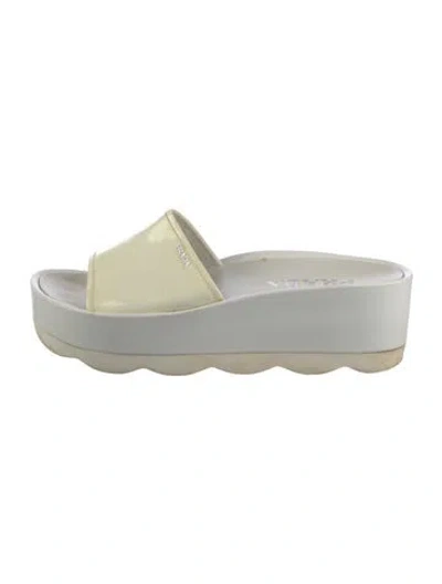 Pre-owned Prada Patent Leather Slides In White
