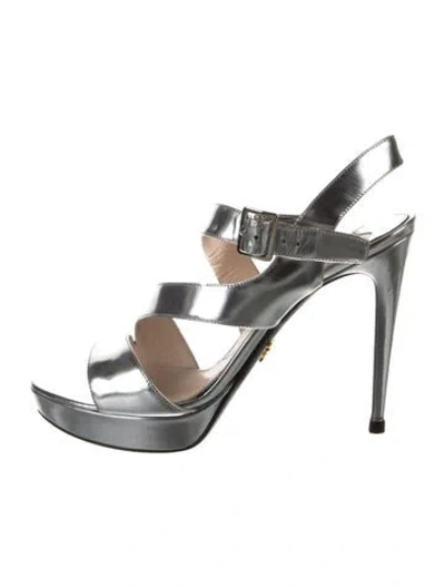 Pre-owned Prada Patent Leather Slingback Pumps In Silver