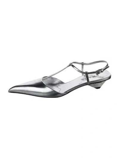 Pre-owned Prada Patent Leather Slingback Pumps In Silver