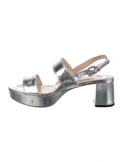 Pre-owned Prada Patent Leather Slingback Sandals In Silver