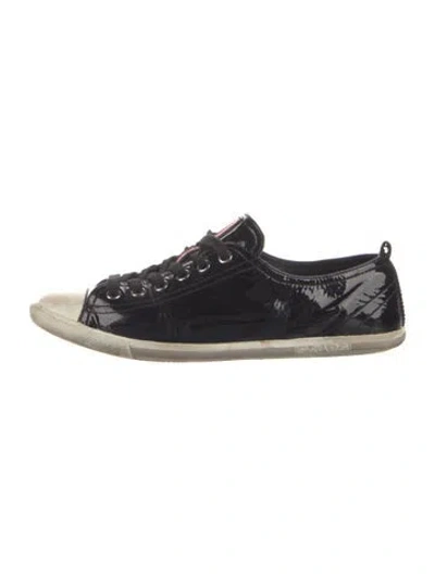 Pre-owned Prada Patent Leather Sneakers In Black