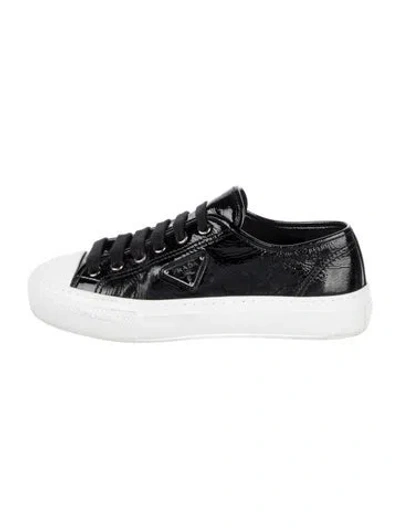 Pre-owned Prada Patent Leather Sneakers In Black