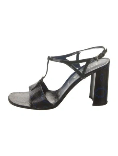 Pre-owned Prada Patent Leather T-strap Sandals In Black
