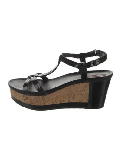 Pre-owned Prada Patent Leather T-strap Sandals In Black