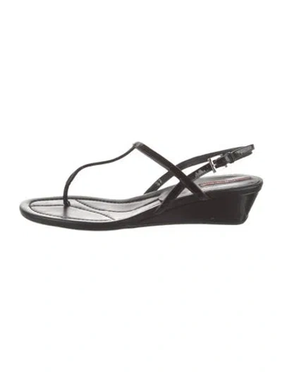 Pre-owned Prada Patent Leather T-strap Sandals In Black