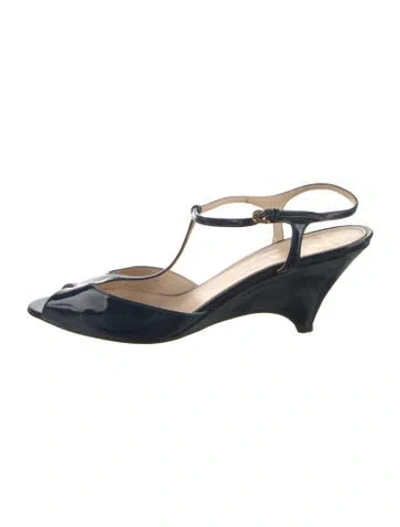 Pre-owned Prada Patent Leather T-strap Sandals In Blue