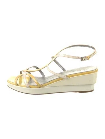 Pre-owned Prada Patent Leather T-strap Sandals In Yellow