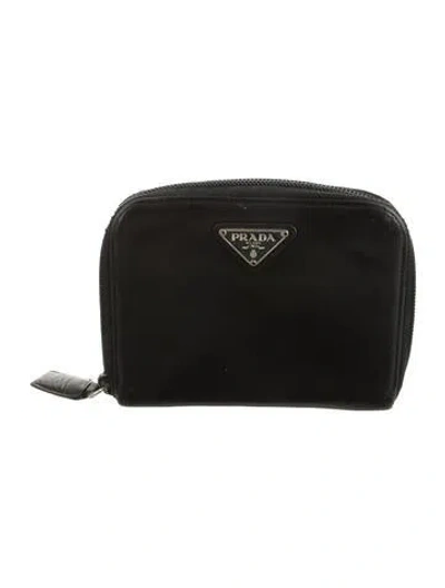 Pre-owned Prada Patent Leather Wallet In Black